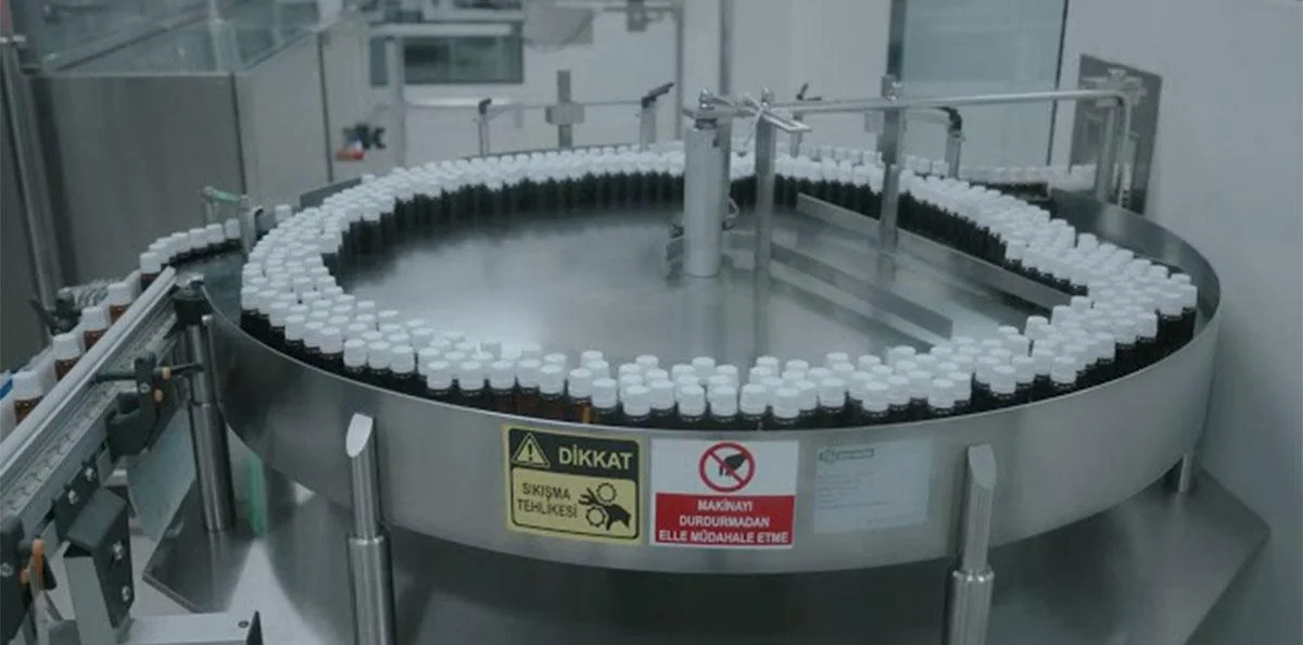 WM Черкезкөй / Стерил емес сұйық және жартылай қатты дәрілік формалар / Бұранда қақпағы бар құю желісі